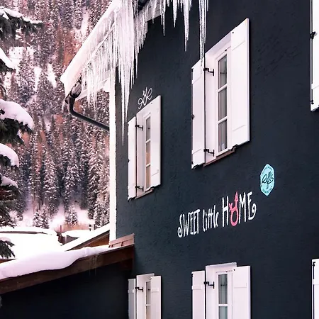 Raffl's Sweet Little