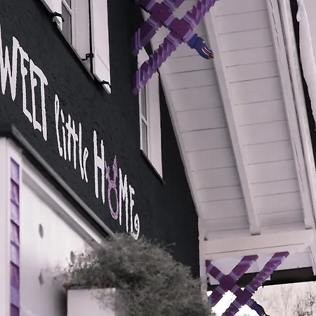 Raffl's Sweet Little