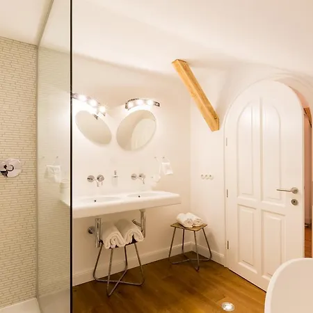 Raffl's Sweet Little Chalet