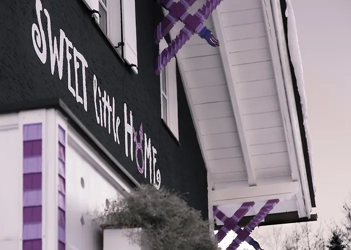 Raffl's Sweet Little