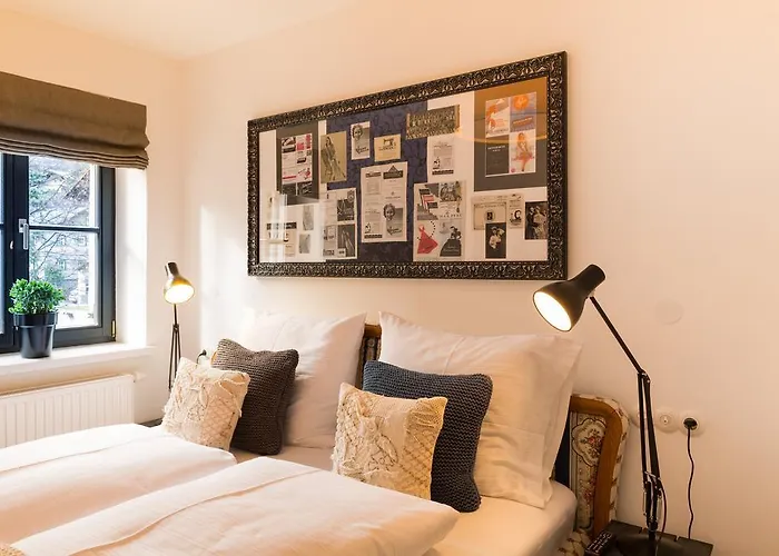 Raffl's Sweet Little *