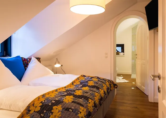 Raffl's Sweet Little *